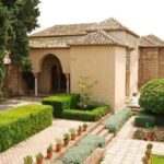 Skip the Line: Private Alcazaba & Gibralfaro with Nasrid Palaces - What’s Included and What to Expect