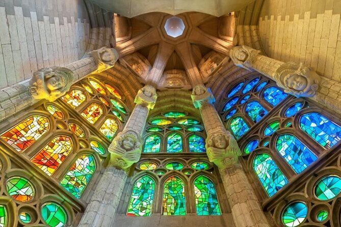 Skip-the-line tour inside the Sagrada Familia - Is This Tour Worth It?