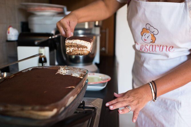Small group Pasta and Tiramisu class in Riomaggiore - What makes this experience special?