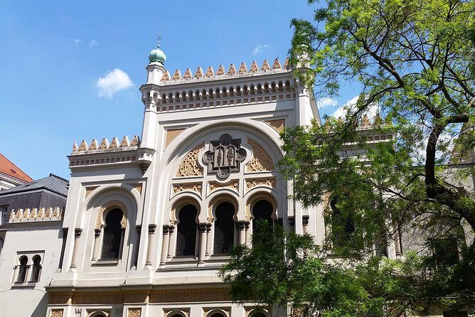 Small Group Prague Old Town and Jewish Quarter Walking Tour - Frequently Asked Questions