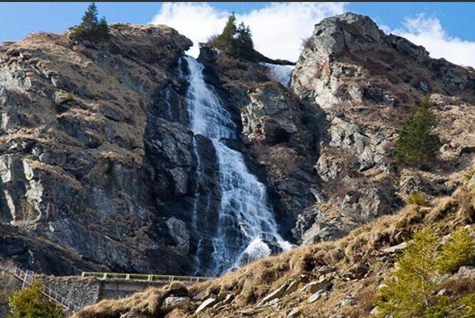 Small group - Transfgran - Top Gear Road, max 7 travelers - FAQs