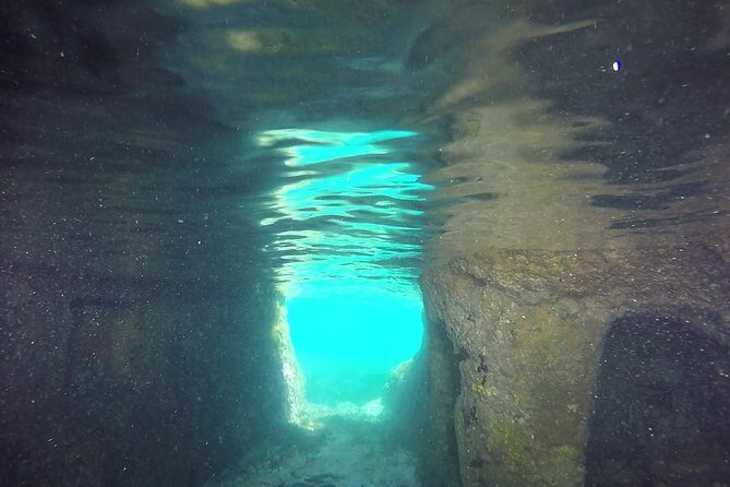 Snorkeling among the Underwater Caves of Ischia Ponte - The Value and Overall Impression