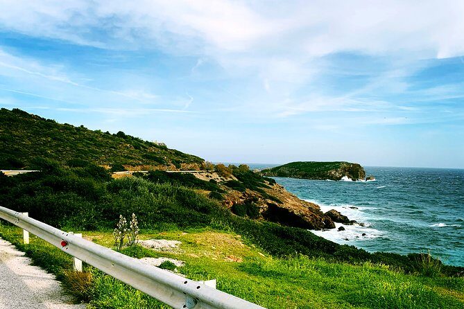 Sounion Highlights: Vouliagmeni, Olive Farm, Poseidon Temple, Thorikos Theatre - What Makes This Tour Stand Out?