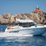 Speedboat transfer from Hvar town (Water taxi transfer) to Airport Split - What Does the Experience Look Like?