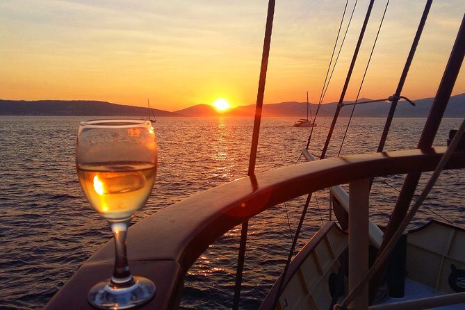 Split Sunset Cruise With Live Music - Is it worth the price?