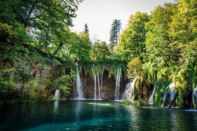 Split to Zagreb Group Transfer with Plitvice Lakes guided tour - How the Experience Feels