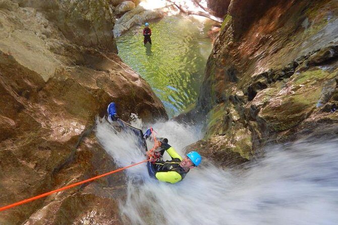 Sports canyoning in the Vercors near Grenoble - The Value of the Experience