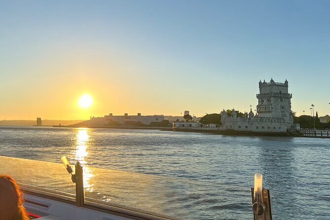 Sunset cruise on Tagus river with Welcome Drink included - Who is this cruise perfect for?