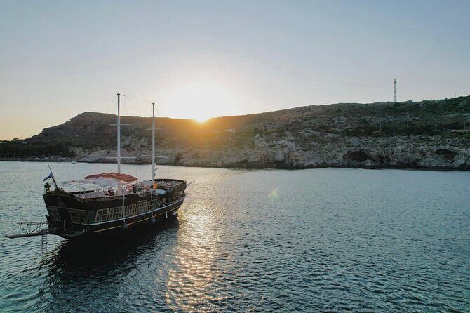 Sunset Cruise with Greek BBQ & Unlimited Aperol Spritz, Beer Wine - Who Will Love This Tour?