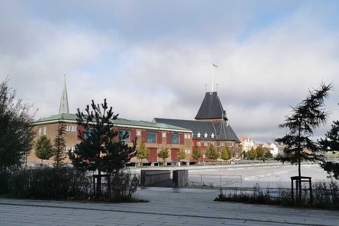 The Ancient Viking Stronghold of Aros: A Self-Guided Audio Tour in Aarhus - Starting Point: DOKK1 Library and Waterfront