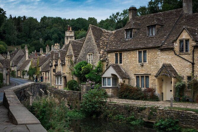 The Cotswolds Guided Day Tour from London - The Pros and Cons