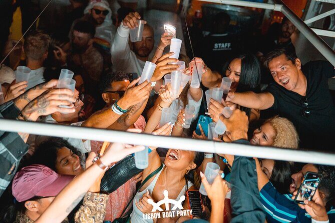 The Lisbon Boat Party / Amazing sunset sailing tour - The Sum Up