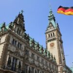 The Local Tour of Hamburg Historic Centre - The Guide and Group Dynamics