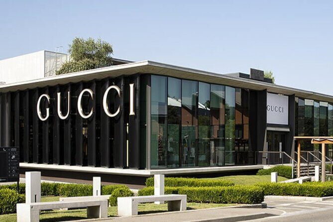 The Mall Outlet Florence from Rome: Luxury Shopping Day Tour - The Benefits of Guided Shopping