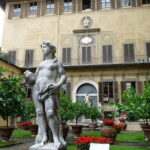 The Medicis: The Movie, The Family, The Palace! - The Role of the Guide and the Logistics