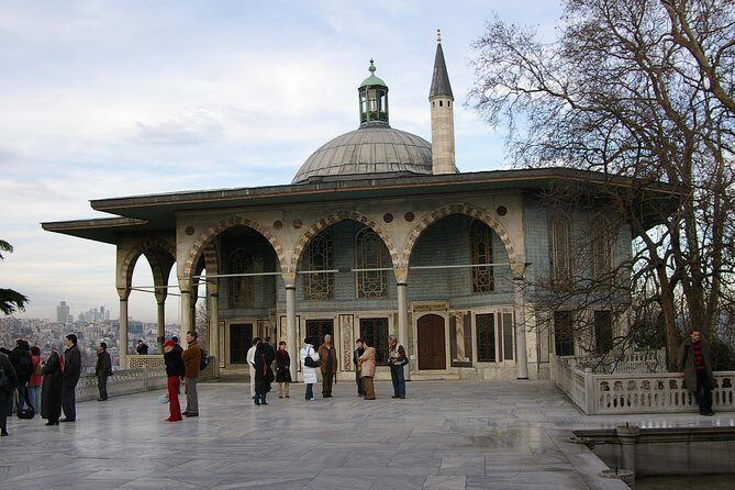 Topkapi Palace Skip-The-Line Entry with Guided Tour - The Challenges and Drawbacks