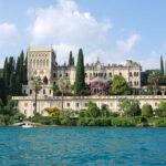 Tour in barca da Sirmione all'Isola del Garda - The Experience of Being on the Water