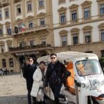 Tour of Florence OldTown in golf cart etuktuk (Minimum 2 PAX) - The Highlights and Main Stops