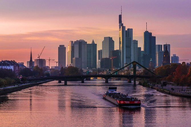 Transfer Frankfurt City Center to Frankfurt am Main Airport (FRA) - Timing and Duration