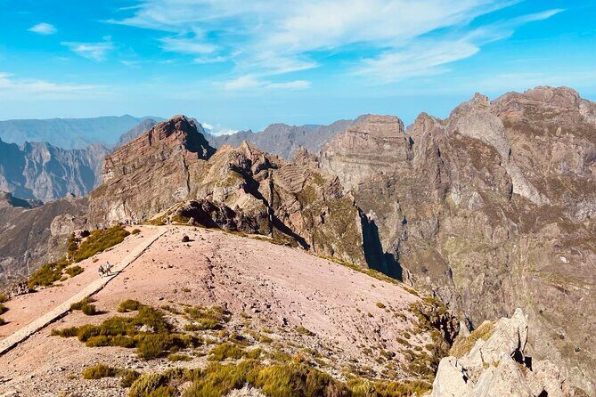 Transfer from Achada do Teixeira to Pico do Arieiro - Getting to Know the Transfer Service