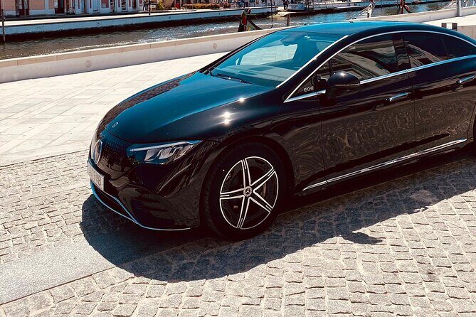 Transfer in Cascais to Lisbon Airport - The Scenic Bonus