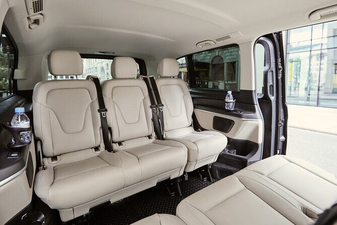 Transfers between Paris, CDG, Orly, Disneyland & Versaille by van - Real Traveler Insights