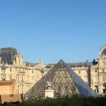 Treasure hunt along the Seine to visit Paris! - The Landmarks and Stops