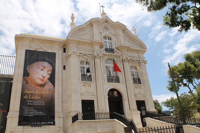 TukTuk Tour 3 Hours In Lisbon - FAQs