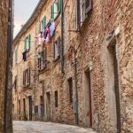 Tuscany countryside from Livorno: Private Volterra, San Gimignano & Wine Tasting - The Sum Up