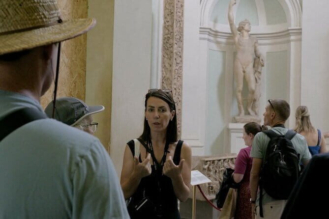 Uffizi Gallery Small Group Tour: Discover Uplifting Masterpieces - A Deep Dive into the Experience