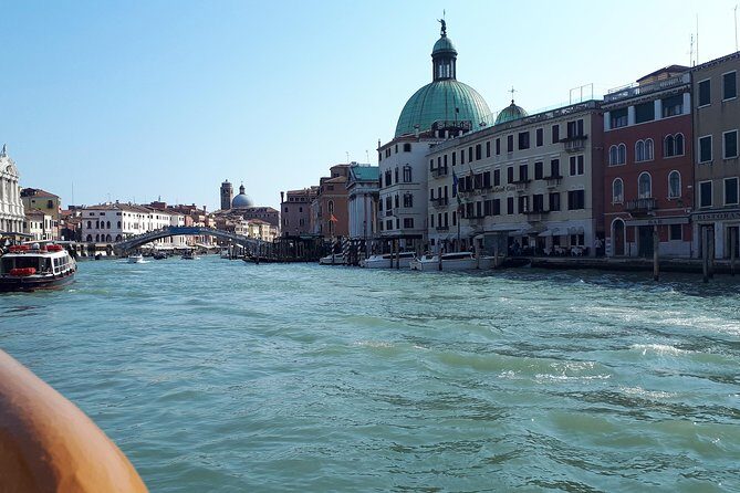 Venice Full-Day private Tour From Milan. Hotel pick up - What the Reviews Say