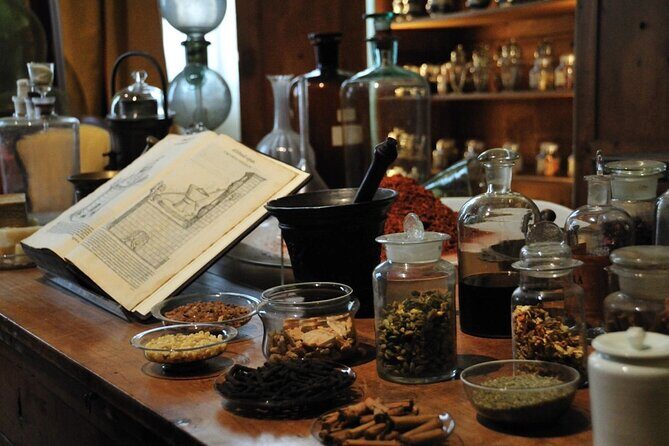 Venice Palazzo Mocenigo: History of Textile, Costume and Perfume - The Location and Building