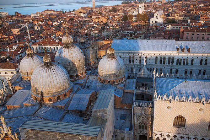 Venice Walking Tour plus Skip the Lines Doge's Palace and St Mark's Basilica Tours - Practical Tips for Making the Most of This Tour