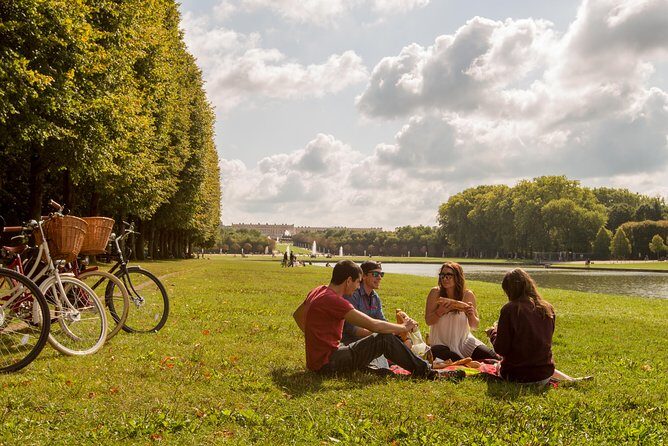 Versailles Bike Tour with Market, Gardens & Guided Palace Tour - What Makes This Tour Stand Out