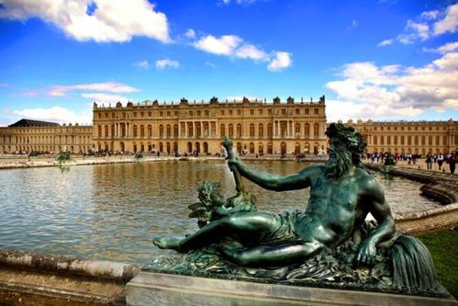Versailles Château and Gardens Walking Tour from Paris by Train - Inside the Palace: Self-Guided but Organized