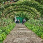 Versailles Timed Entrance Ticket and Giverny Small Group Day Trip from Paris - How This Tour Adds Value