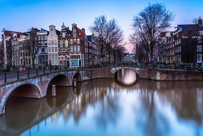 VIP Amsterdam Airport Departure Transfer - What Do You Get in the Vehicle?