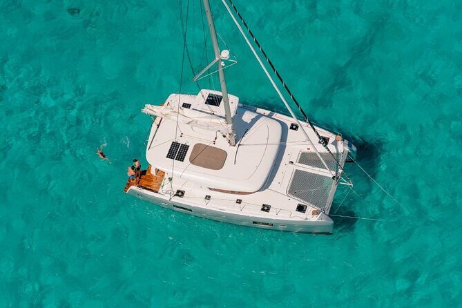 VIP Catamaran Luxury Private Tour in Lisbon up to 18 clients - Who Is This Tour Best For?