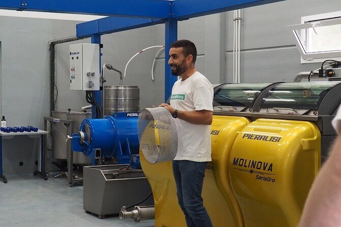 Visit to olive grove and olive mill with oil tasting and tasting - Frequently Asked Questions