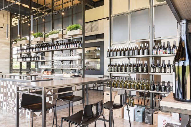 Visit to the cellar and tasting - The Setting and Atmosphere