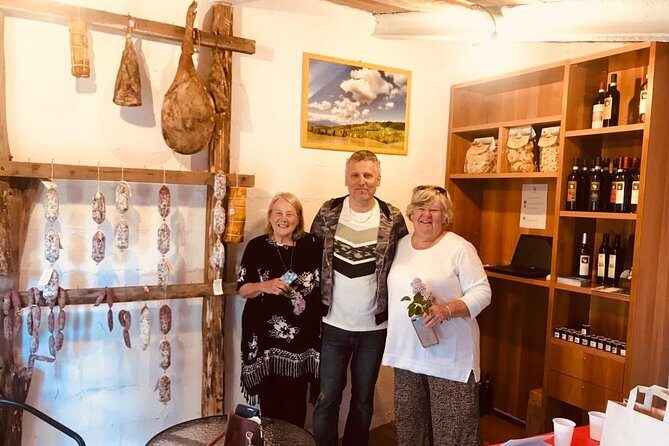 Visit to the Cinta Senese farm in Montepulciano - Practical Tips & Considerations