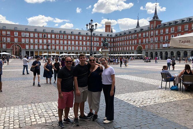Walking tour around the center of Madrid - The Experience in Detail