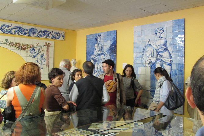 Walking Tour - History of Tiles in Porto - What To Expect