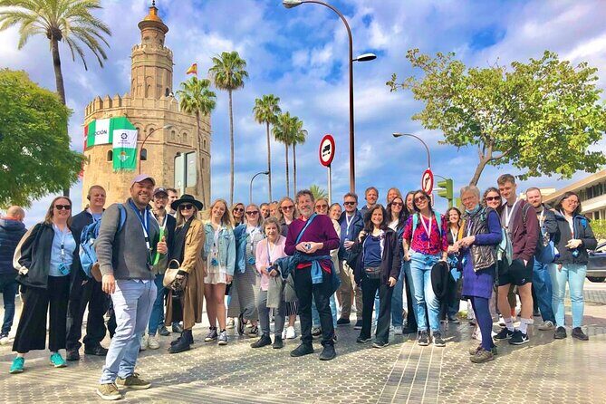 Walking Tour of Sevilla's Historic Sites - Avenida de la Constitucion: 20th-Century Grandeur