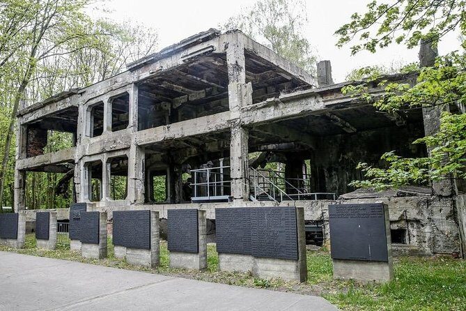 Westerplatte - 2h private trip by luxury car| - What to Expect During the Tour