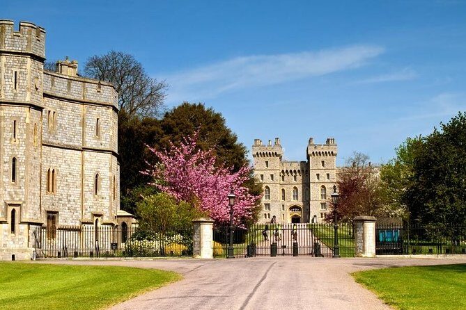 Windsor Castle Private Tour in Executive Vehicle With Admission - FAQs