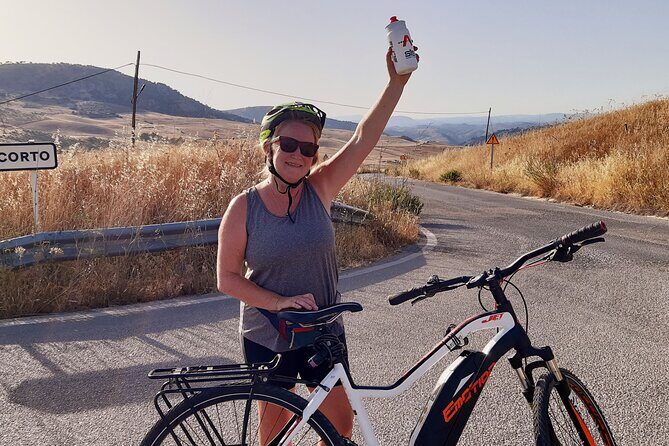 Wine & Tapas tour by electric bike (e-bike) including Ronda pickup (half day) - The Sum Up