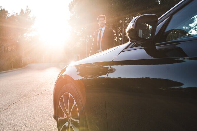 Your Private Chauffeur from Aix-en-Provence - The Experience of Traveling in Style