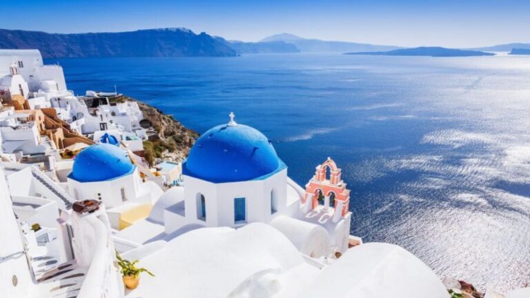 1-Day Boat Trip: Santorini Volcano, Thirassia & Oia Sunset - The Practical Details