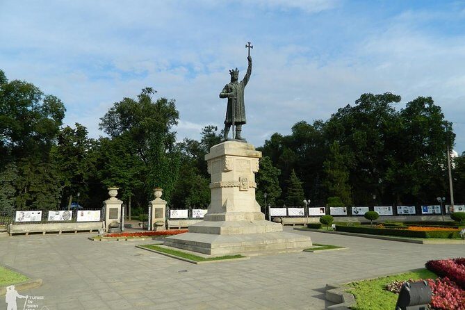 1 DAY from Moldova:City Tour Chisinau -Transnistria SOVIET TOUR - What’s Included and What’s Not